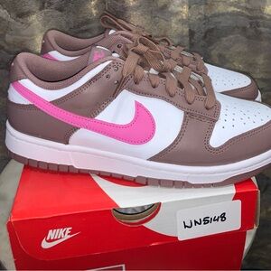 Women's Nike Dunk Low size 9